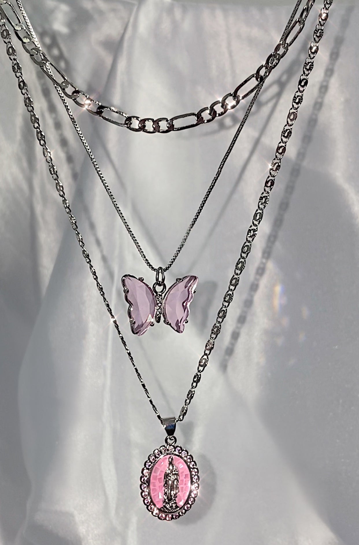 “pretty in pink” Virgin Maria set